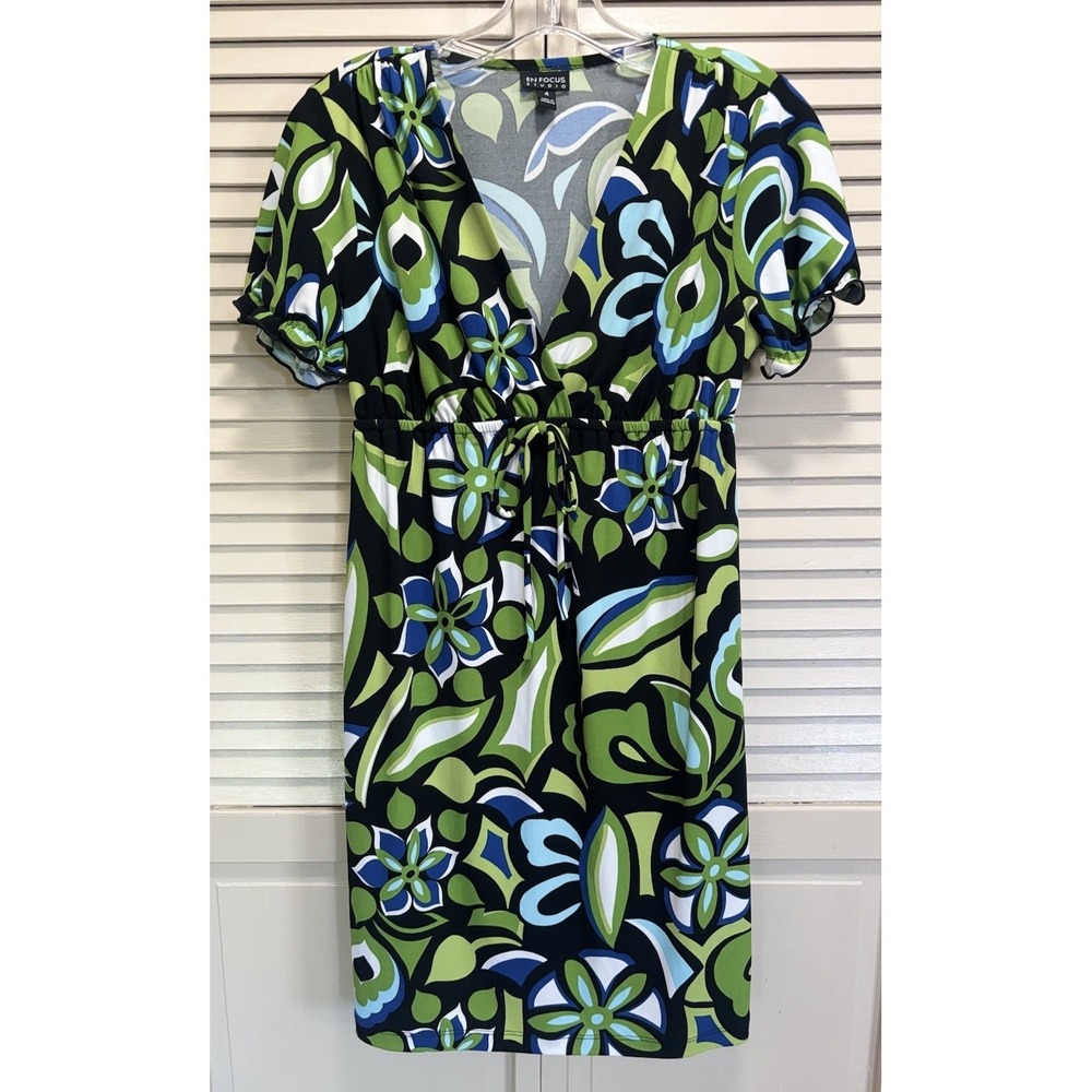En Focus Size‎ 4 Flowers Black/Green Dress Knee Length Puff Sleeves